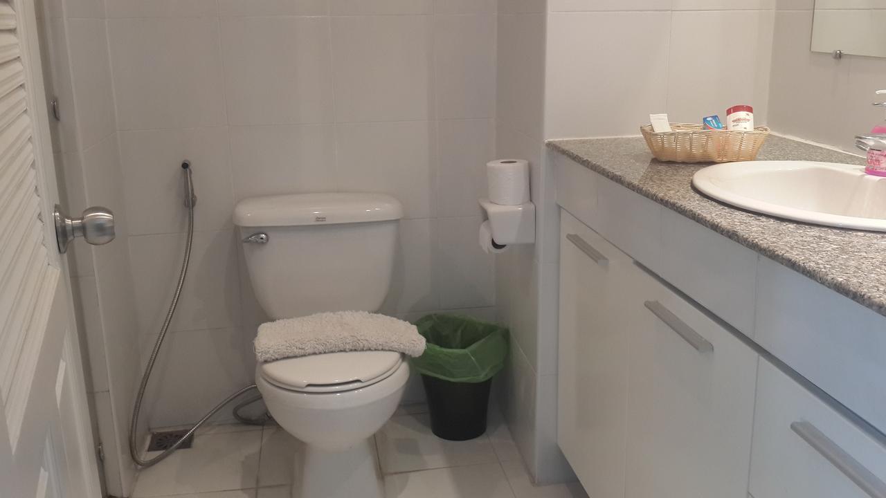 View Talay 6 Pattaya Apartment Luaran gambar